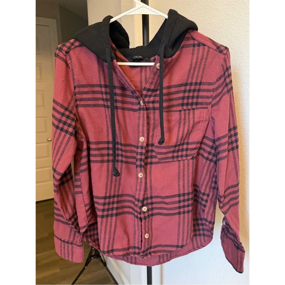 Love Tree Red and Black Plaid Button-Down Shirt with Hood Hoodie S